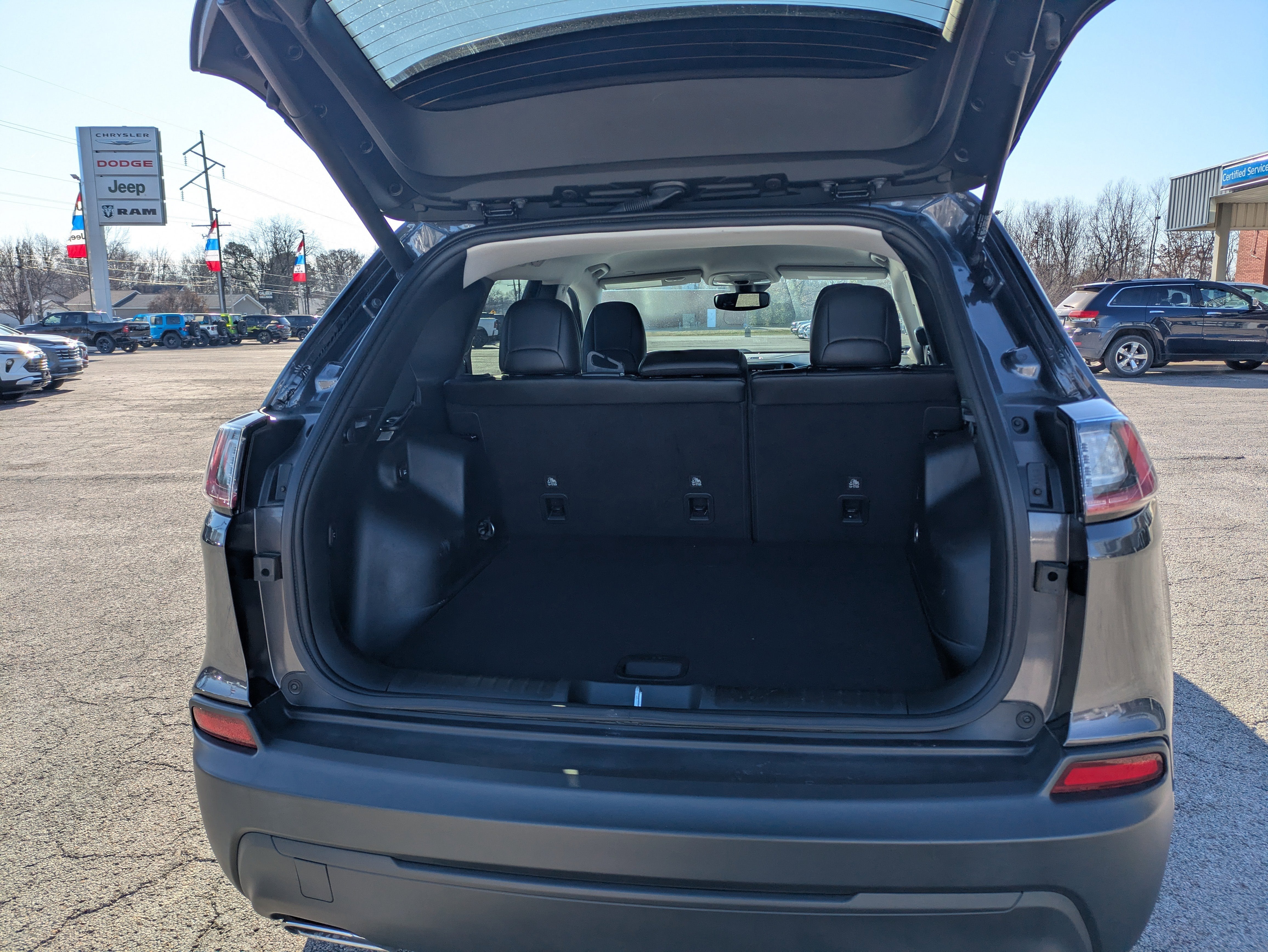 2022 Jeep Cherokee Latitude Lux