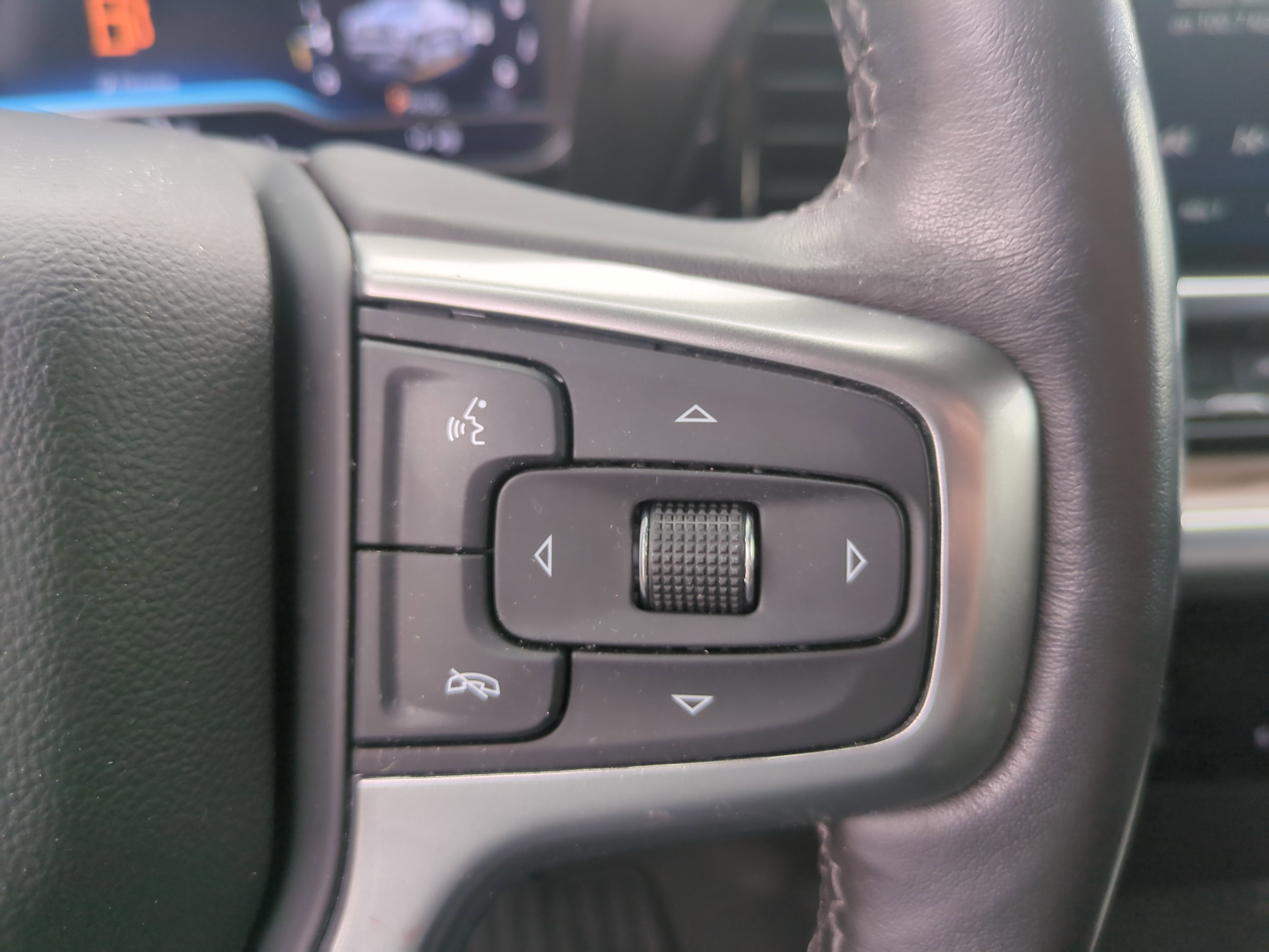 2022 Chevrolet Silverado 1500 LT (2FL)