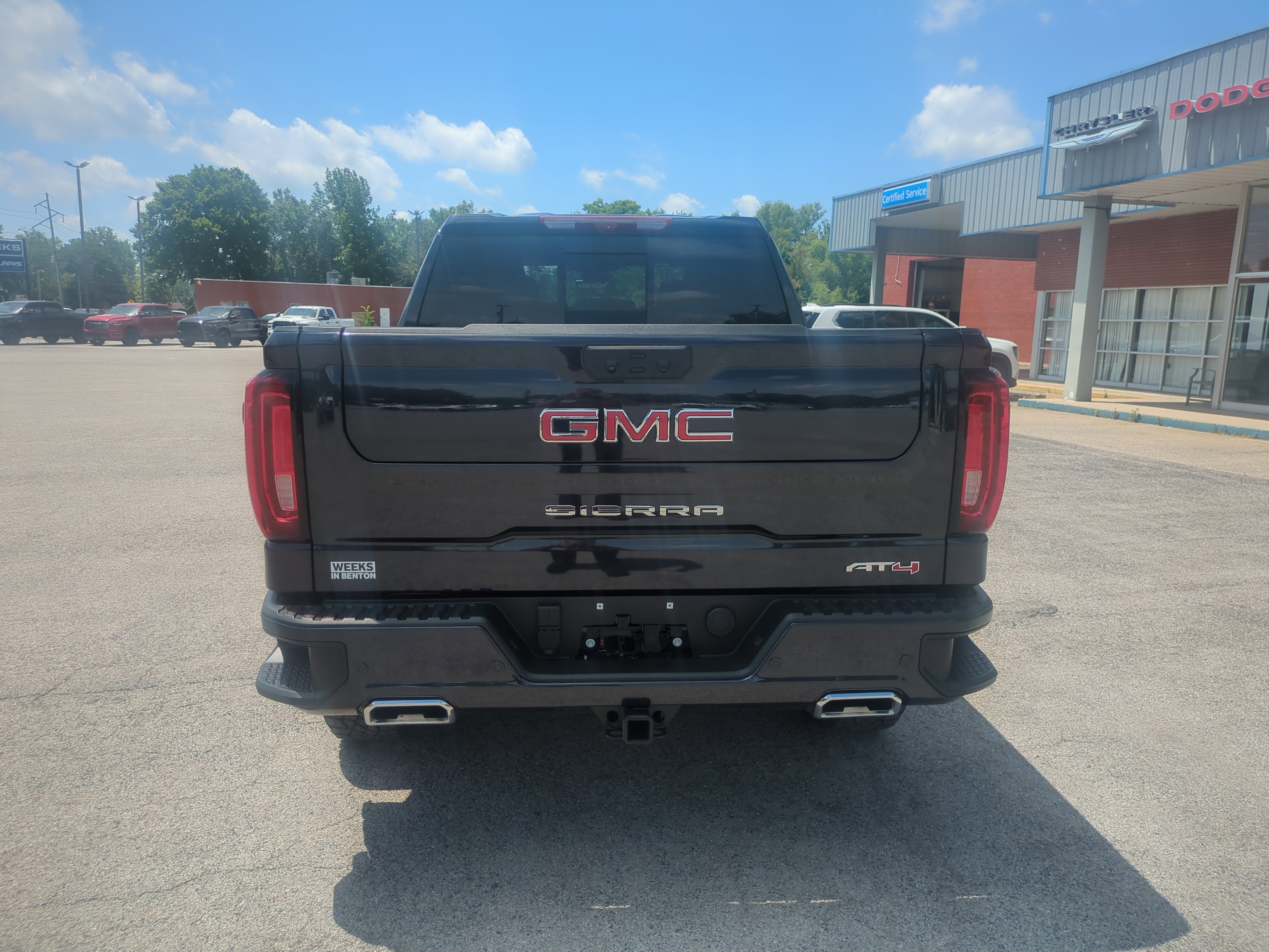 2025 GMC Sierra 1500 AT4
