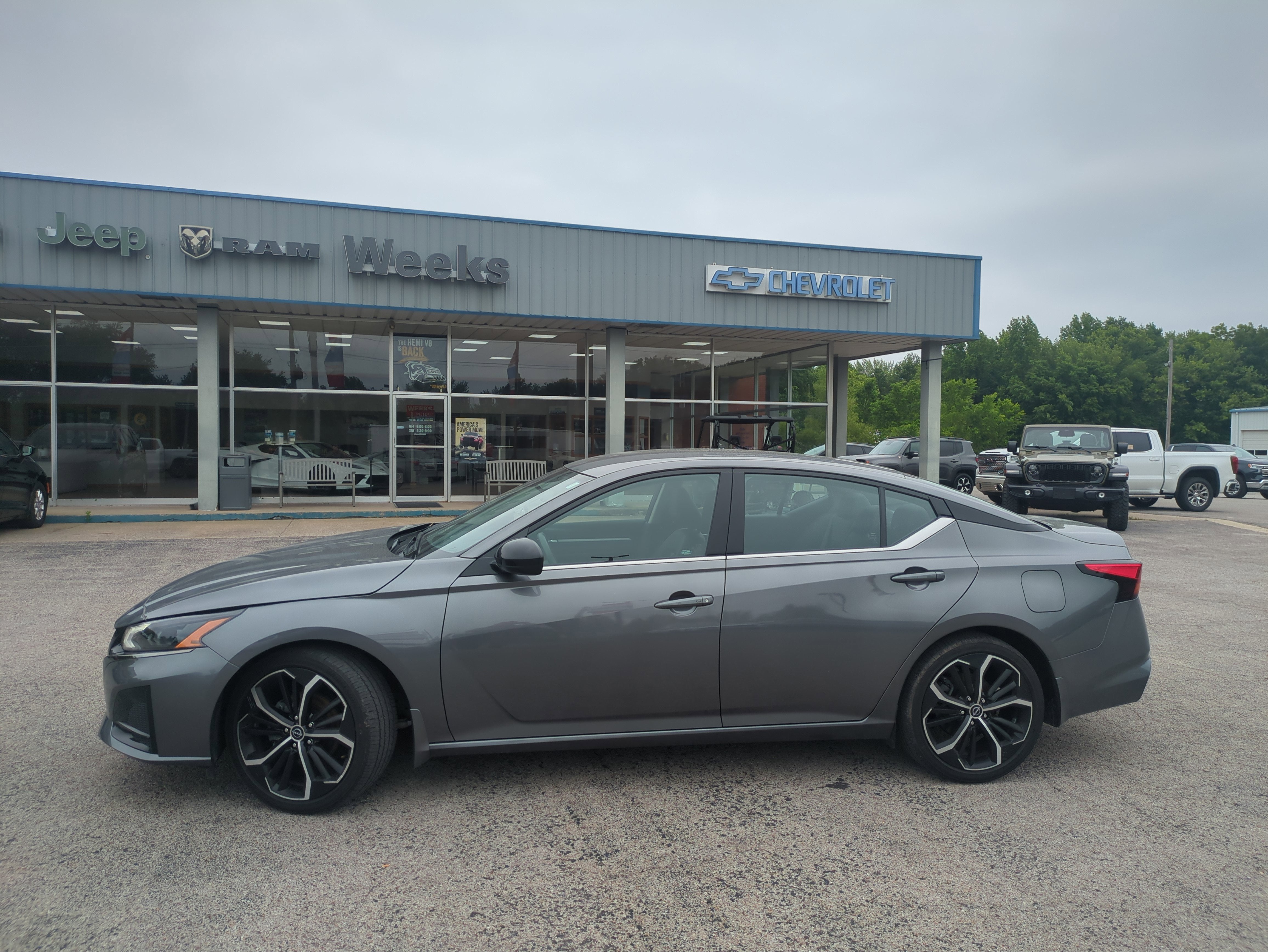 2024 Nissan Altima 2.5 SR