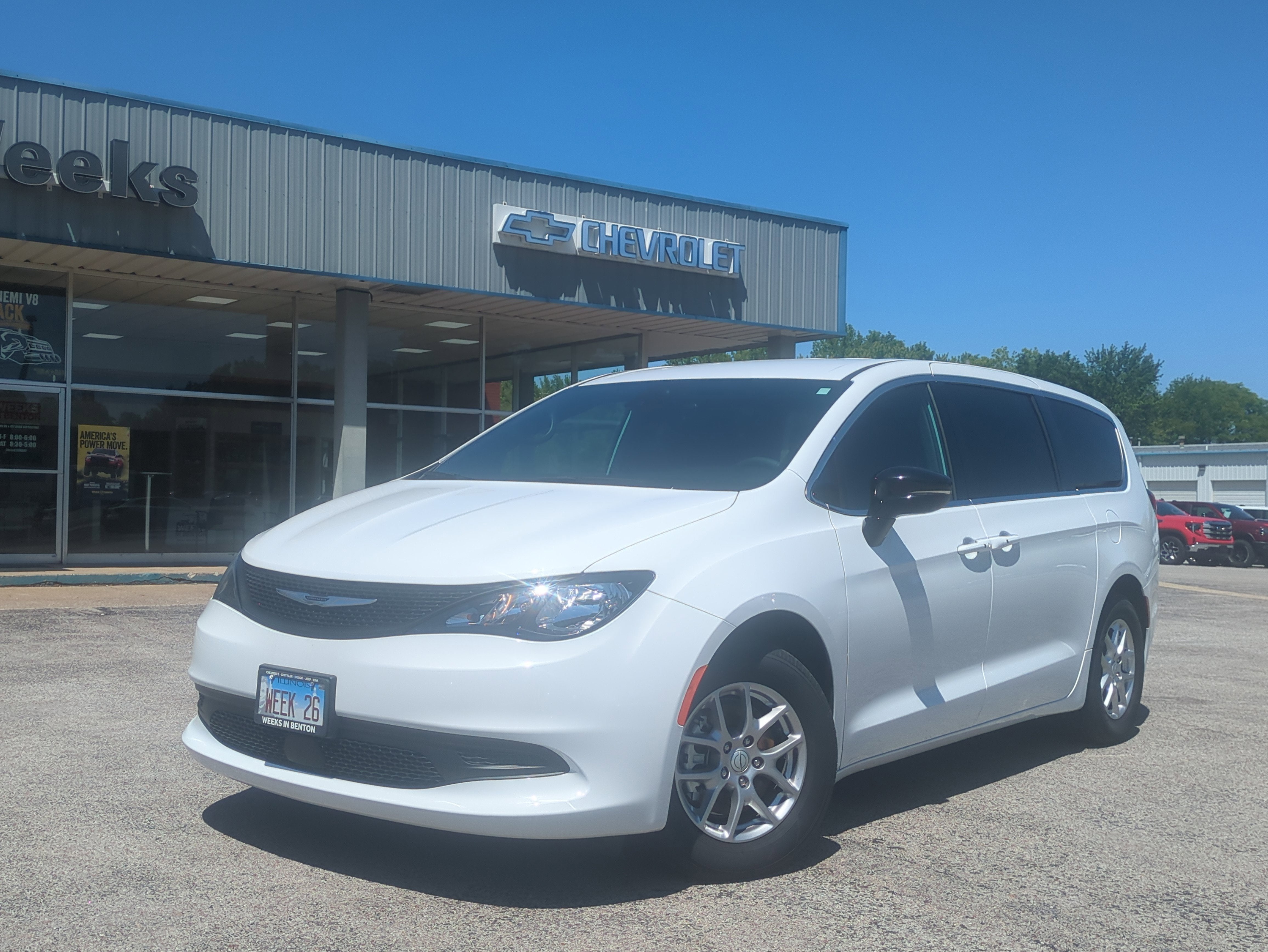 2026 Chrysler Voyager LX's photo