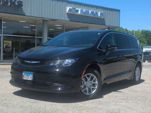 2026 Chrysler Voyager LX