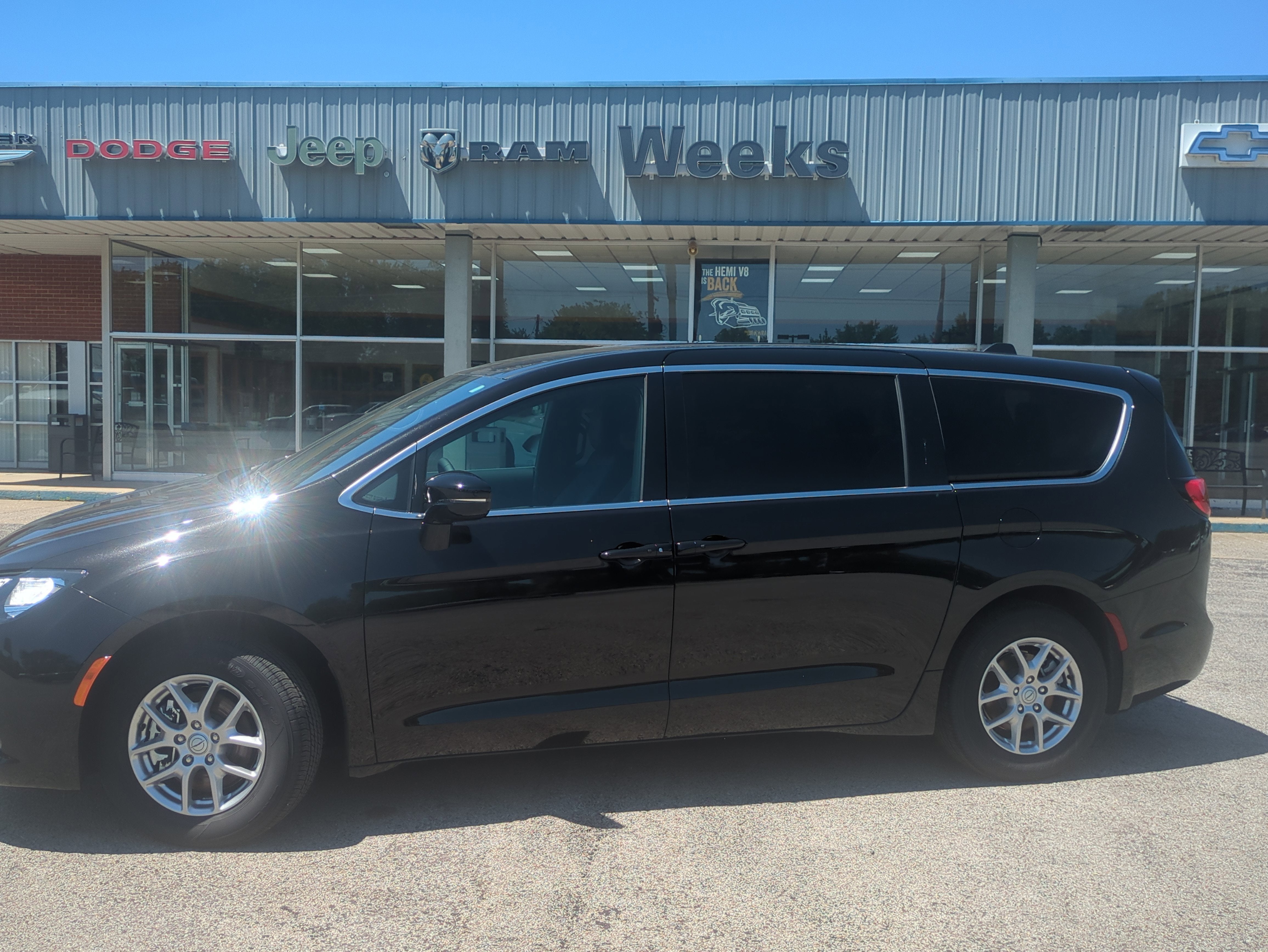 2026 Chrysler Voyager LX