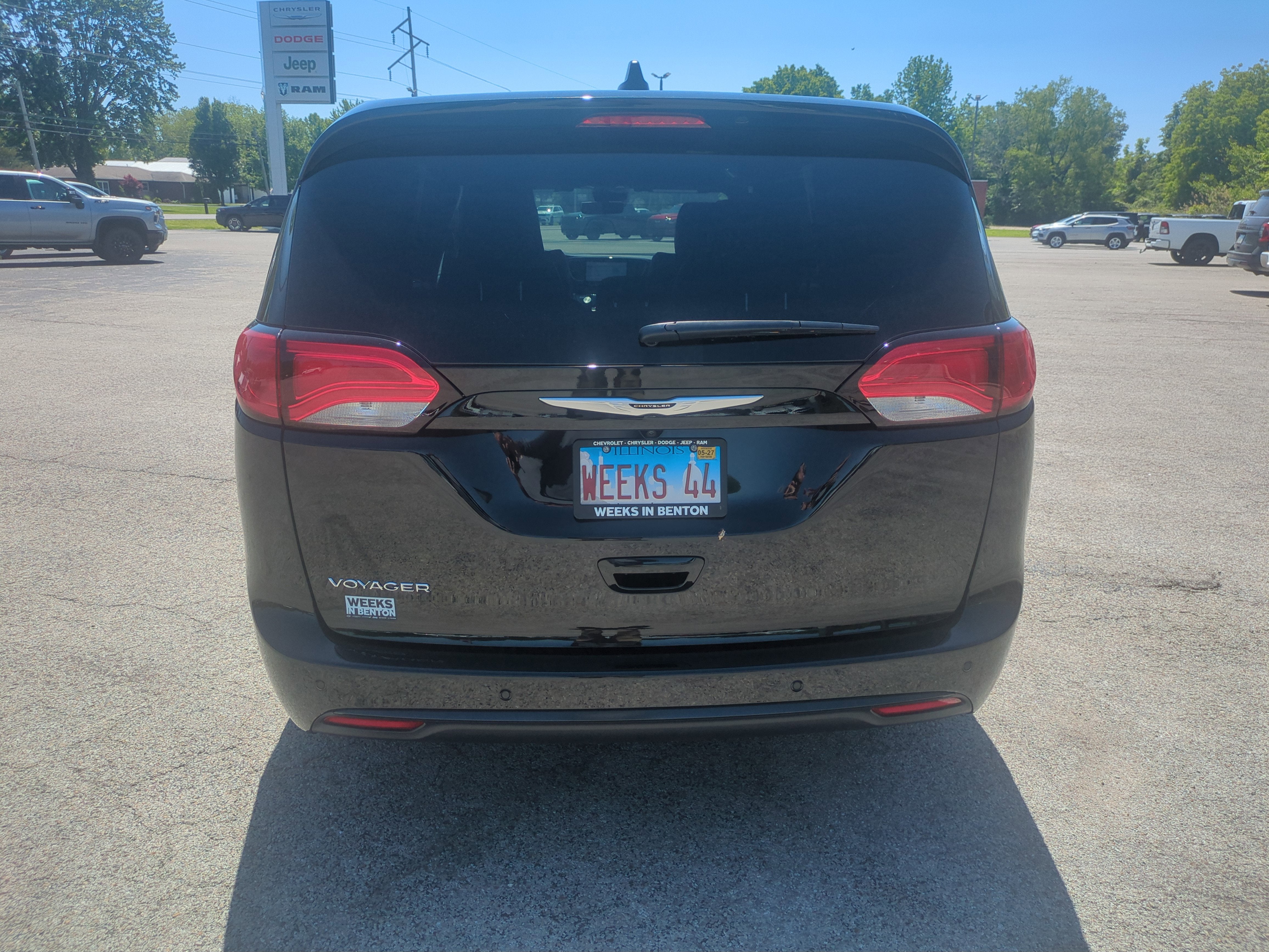 2026 Chrysler Voyager LX