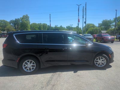 2026 Chrysler Voyager LX