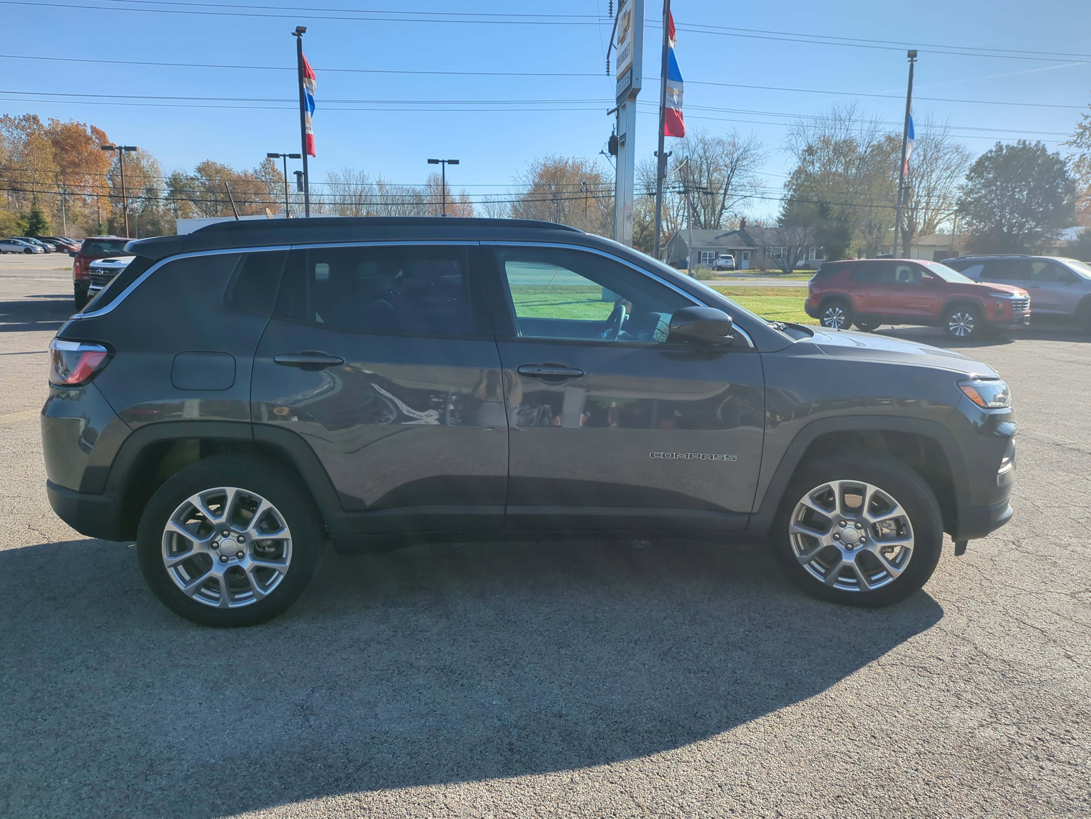 2024 Jeep Compass Latitude Lux