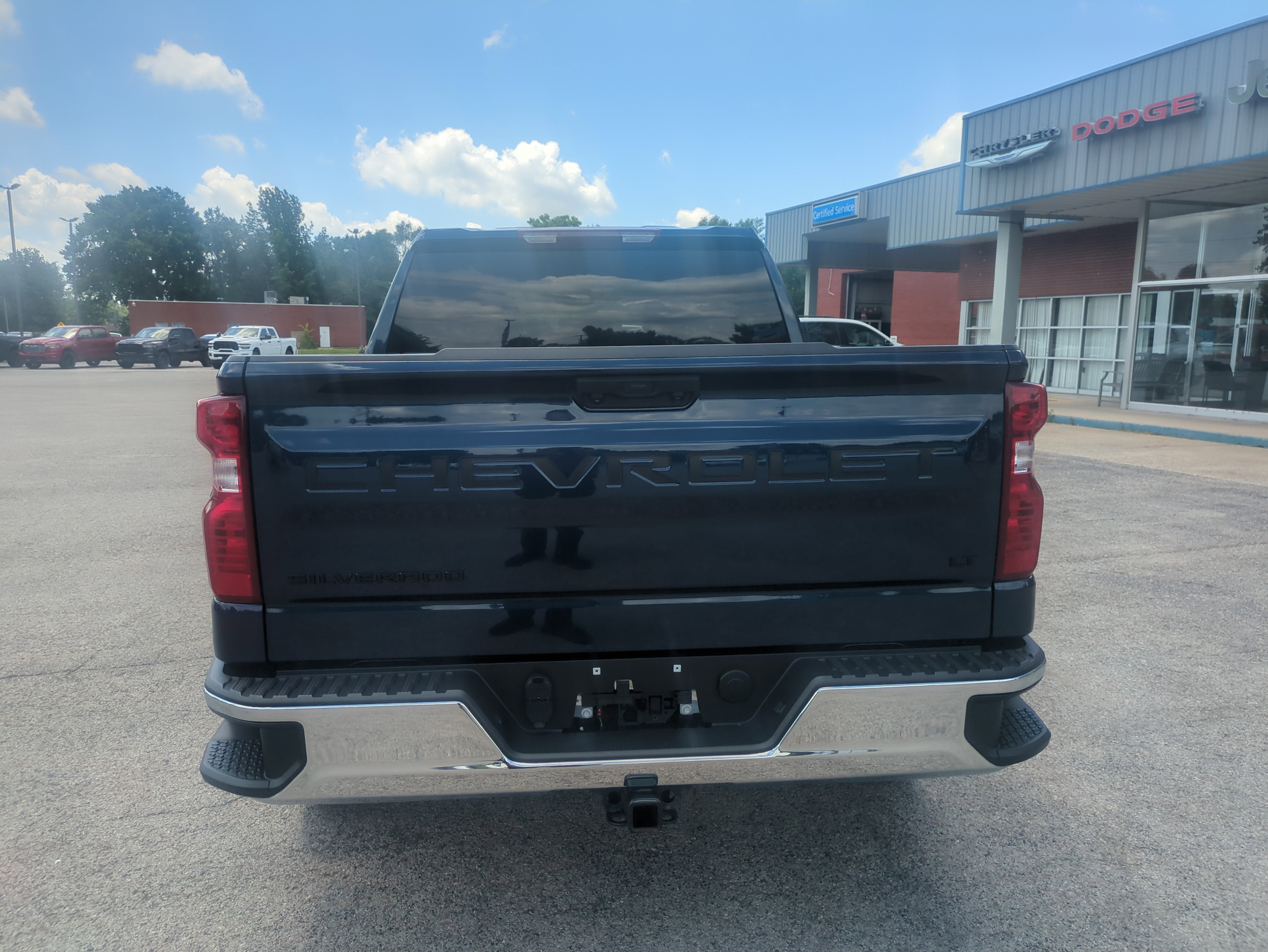 2023 Chevrolet Silverado 1500 LT (2FL)
