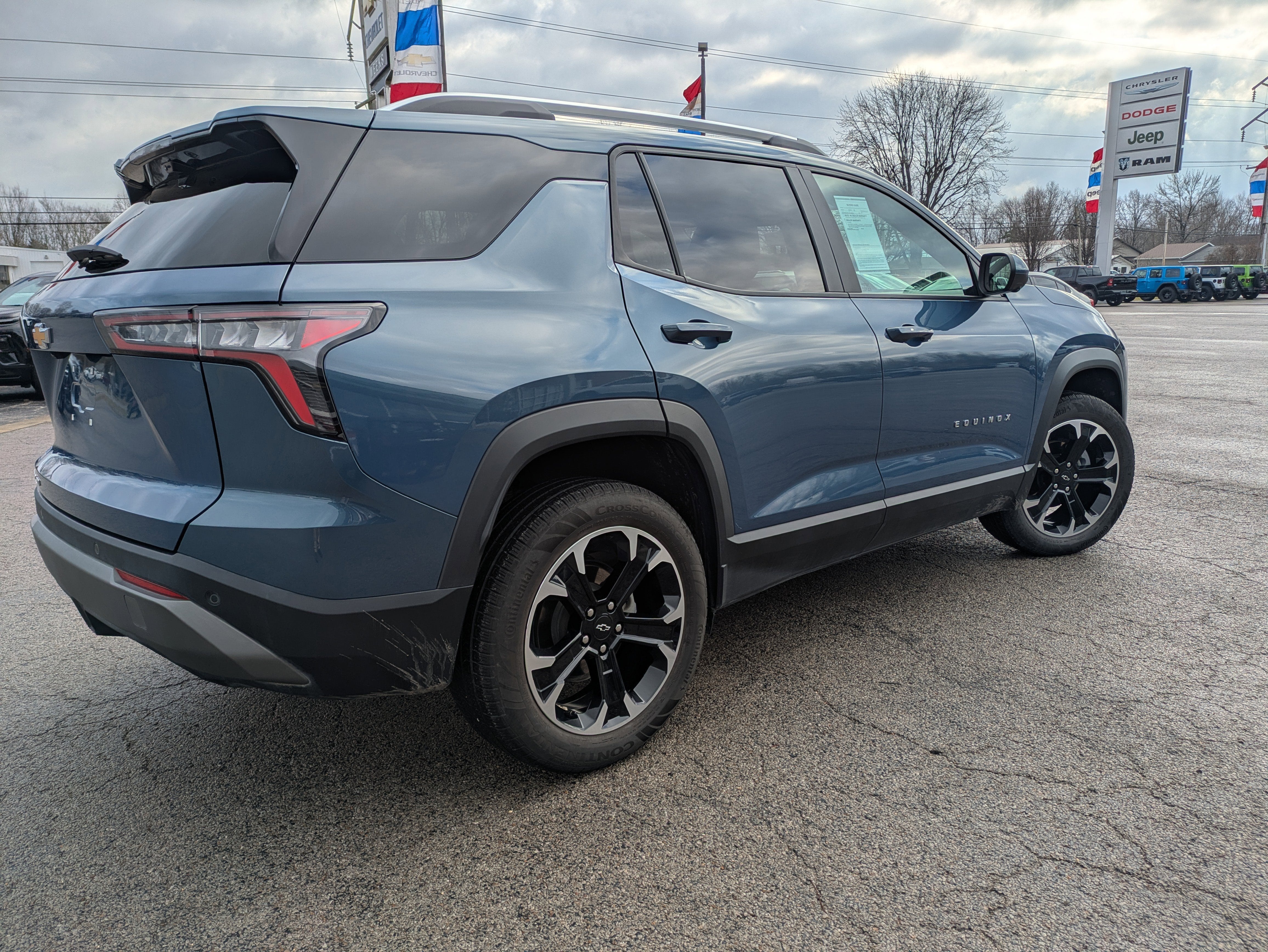 2025 Chevrolet Equinox LT