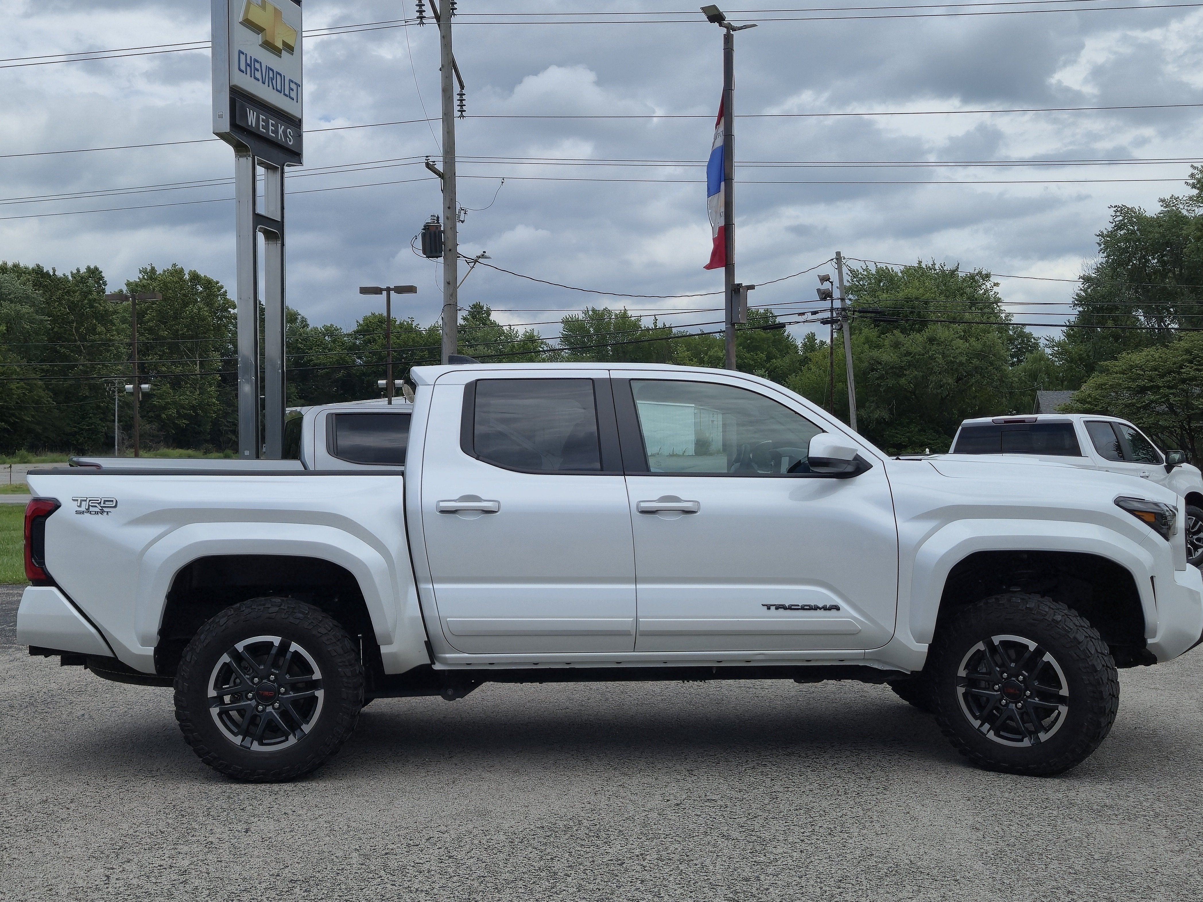 2025 Toyota Tacoma 4WD SR