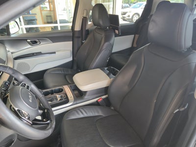 2023 Kia Carnival LX