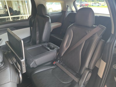 2023 Kia Carnival LX