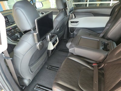 2023 Kia Carnival LX