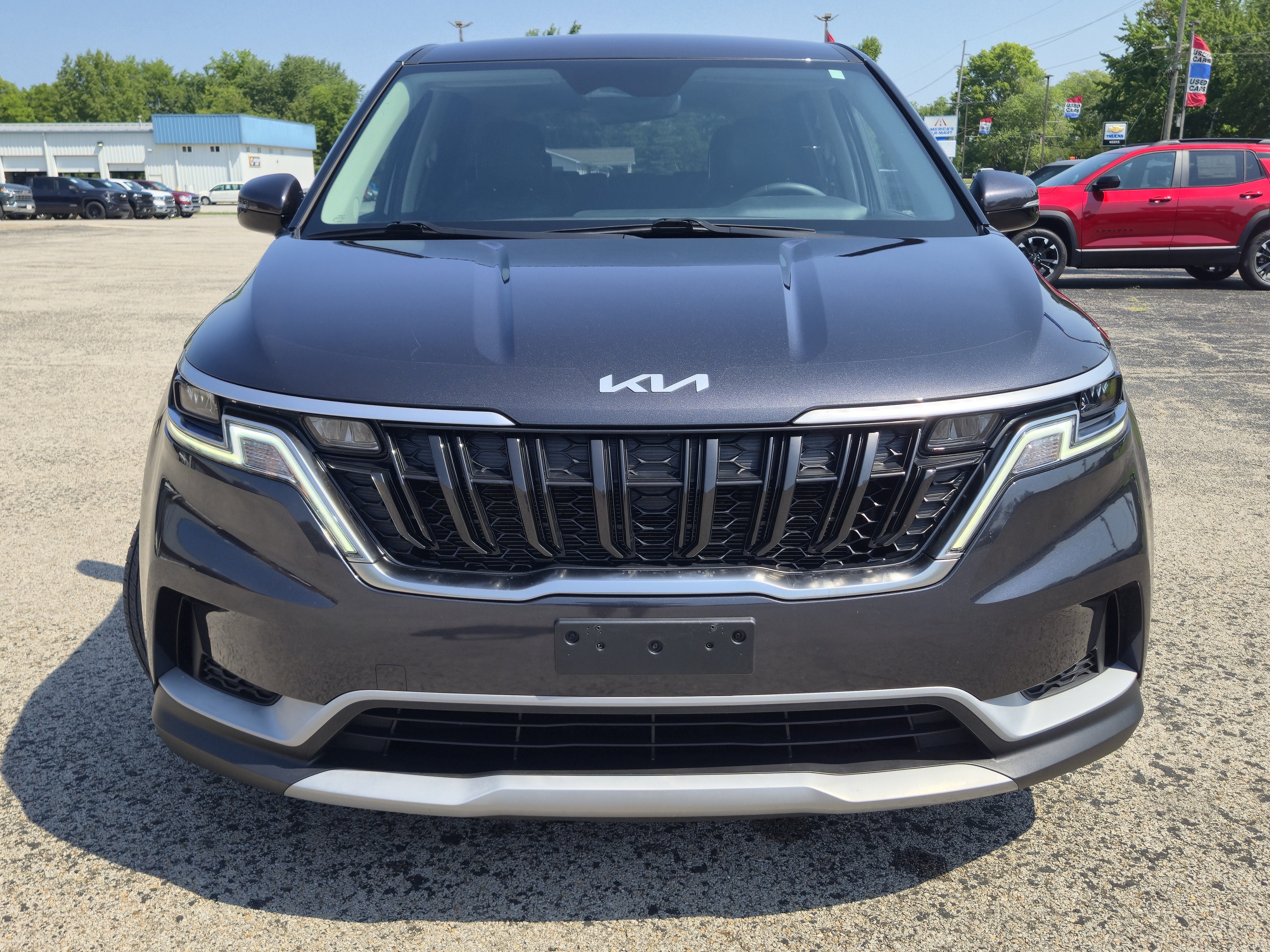 2023 Kia Carnival LX