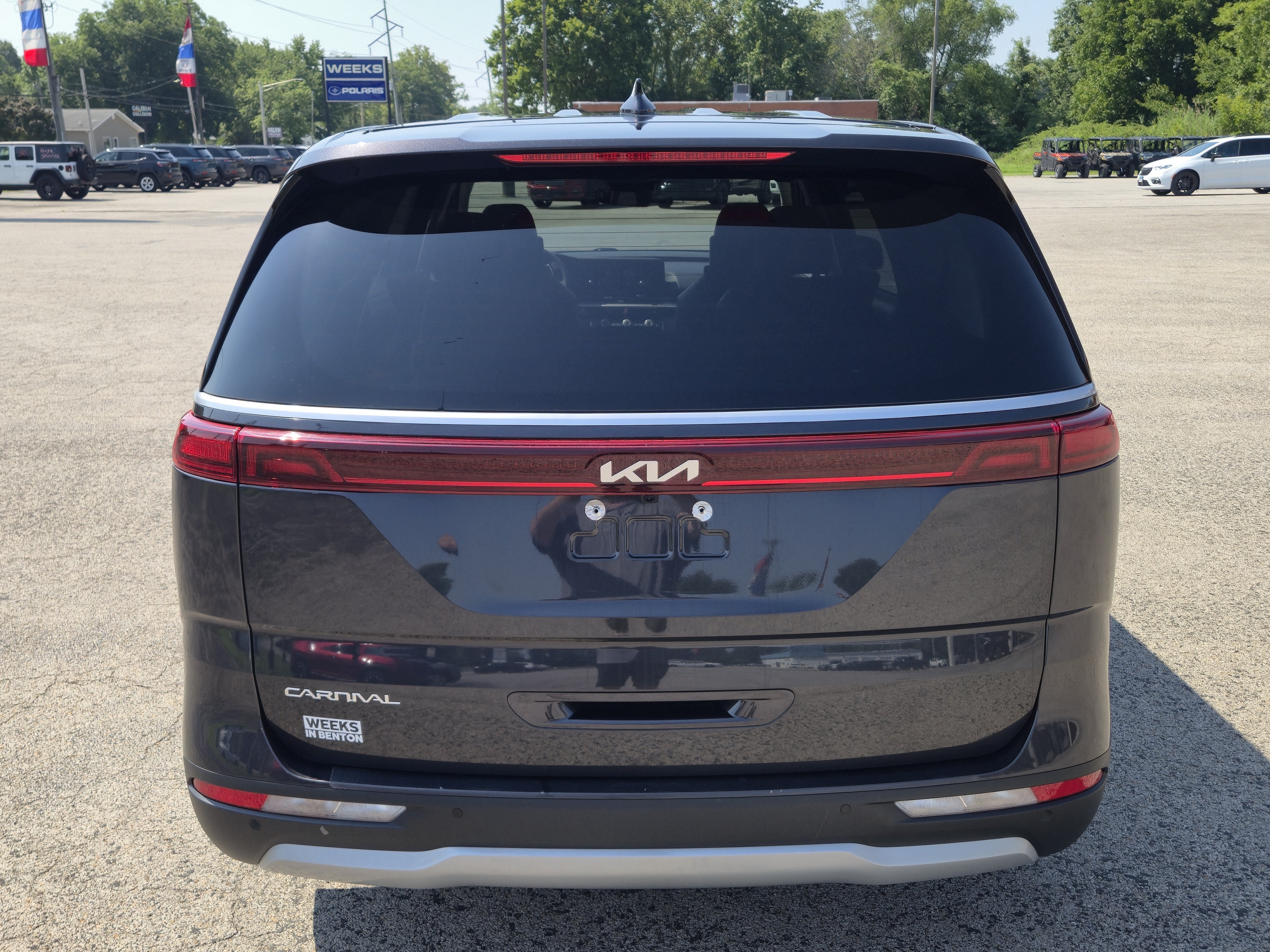 2023 Kia Carnival LX