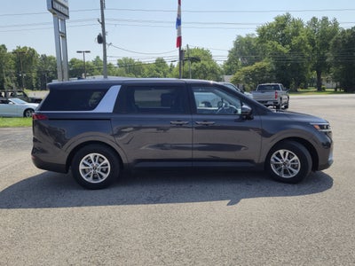 2023 Kia Carnival LX