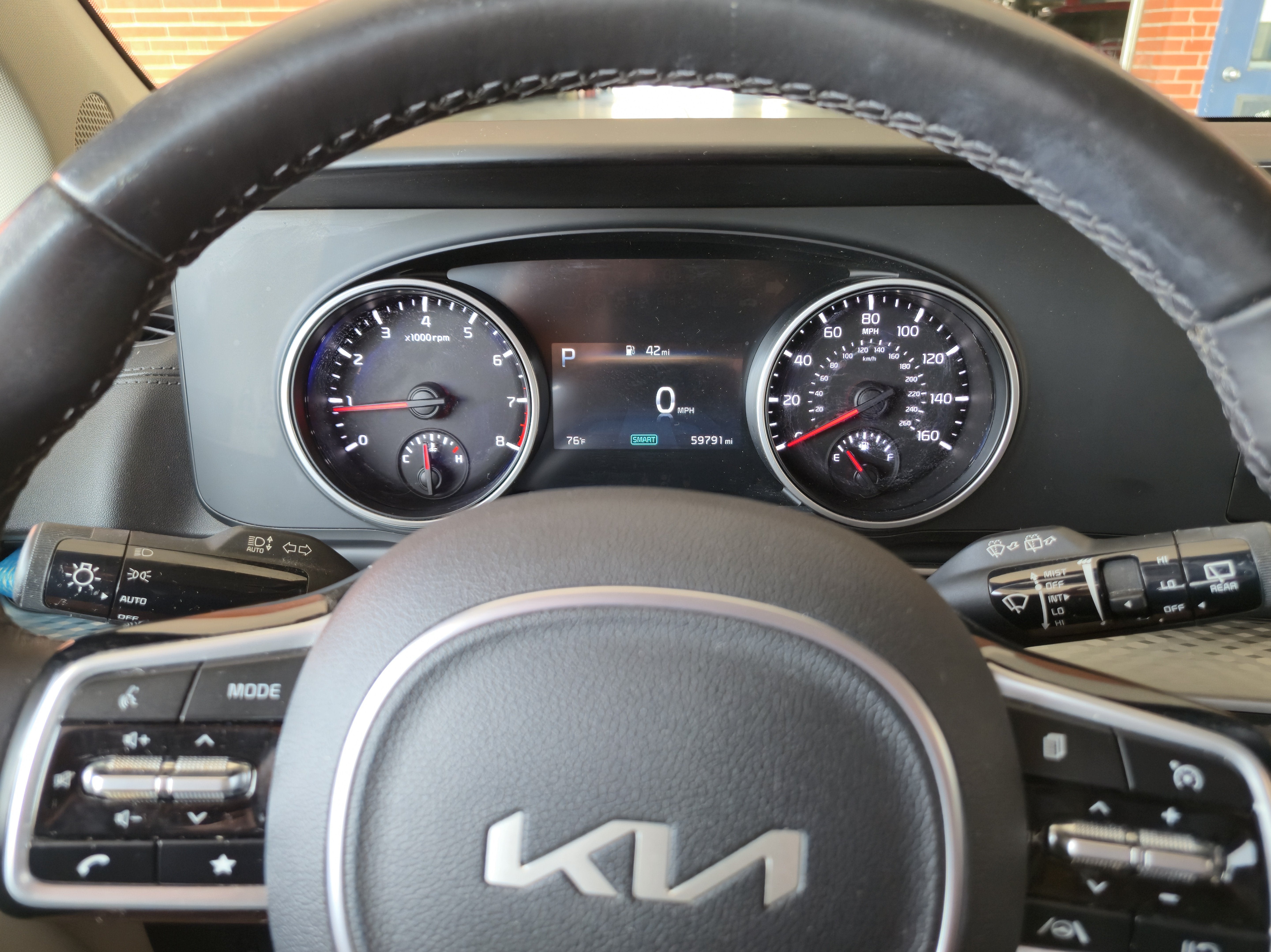 2023 Kia Carnival LX