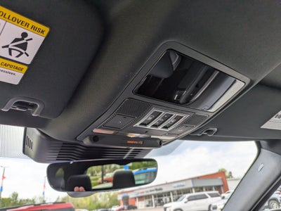 2024 Land Rover Discovery Dynamic SE