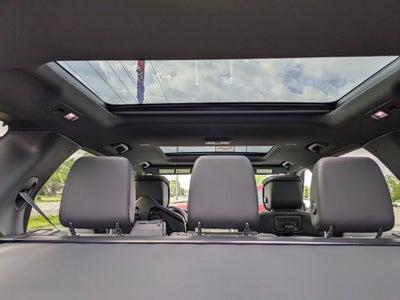 2024 Land Rover Discovery Dynamic SE