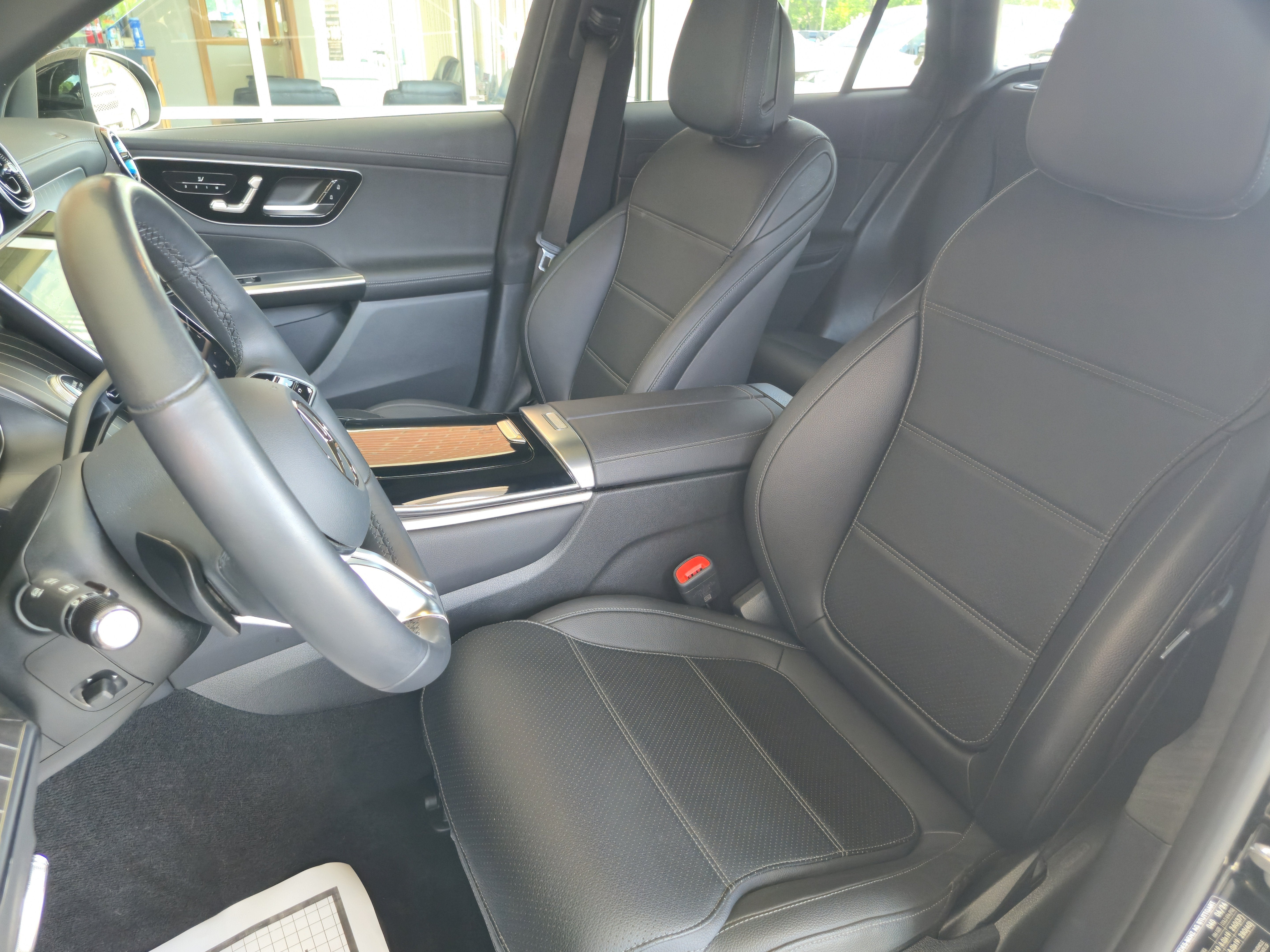 2024 Mercedes-Benz GLC GLC 300